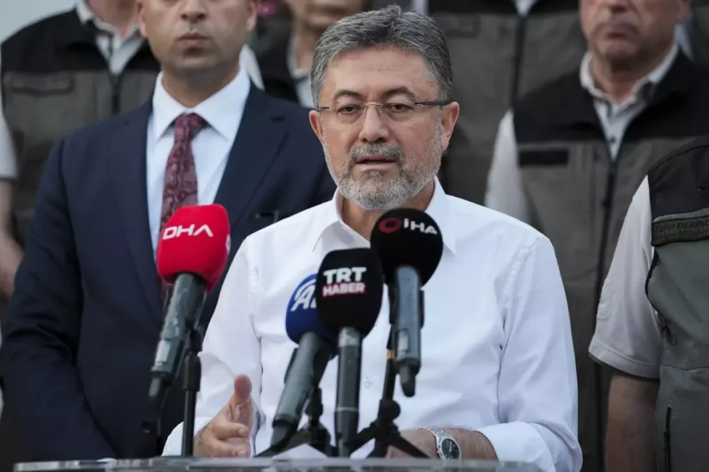 Bakan Yumaklı: Bilecik-Sakarya Sınırındaki Yangın Büyük Oranda Kontrol Altına Alındı