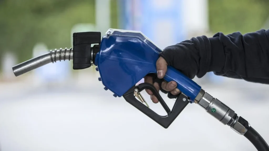 Benzin ve motorine zam geliyor