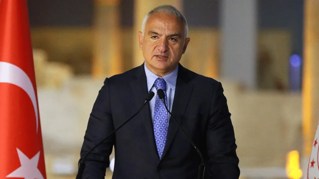 BAKAN ERSOY AÇIKLADI : 2025 ‘in İLK YARISINDA TURİZMDE REKOR KIRILDI