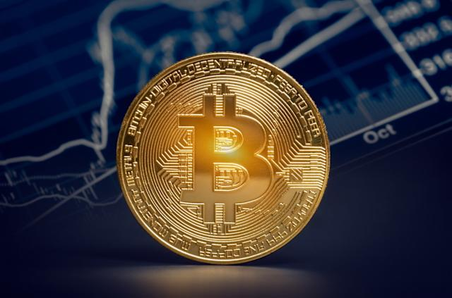 BİTCOİN 122 BİN DOLARI AŞTI : YENİ HAFTAYA REKORLA BAŞLADI