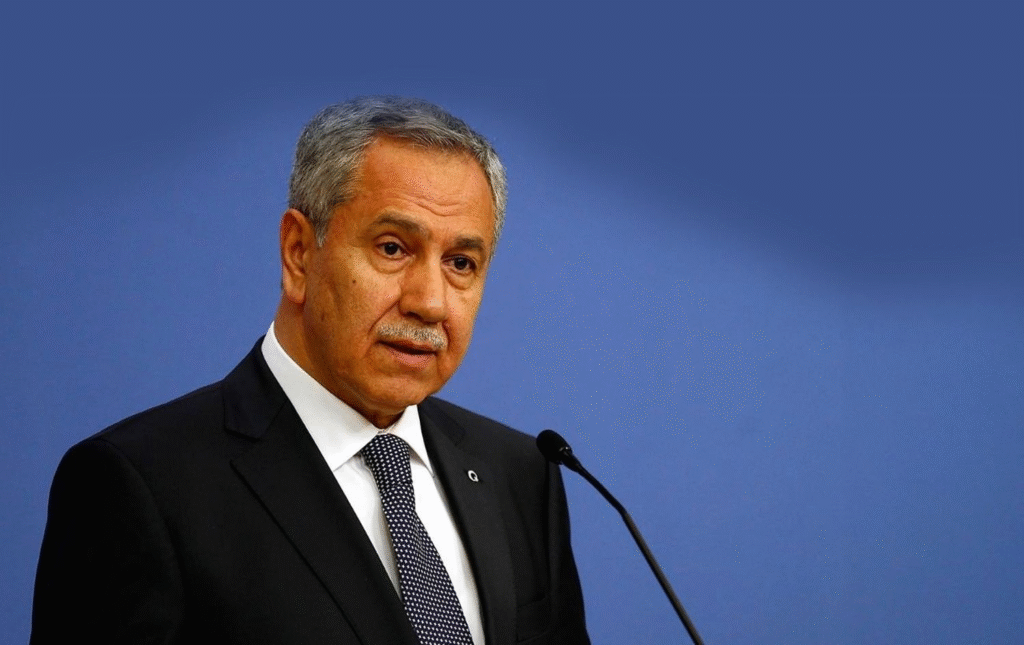 ARINÇ ’a SARAYDAN REST GİBİ YANIT : SESİNİ KESSE İYİ OLUR
