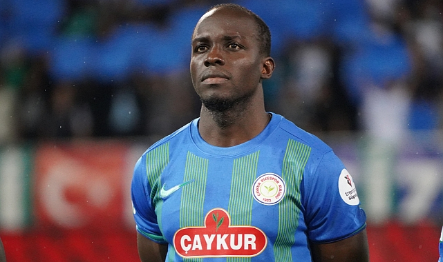 ÇAYKUR RİZESPOR, GOLCÜ ALİ SOWE ile 3 YILLIK SÖZLEŞME İMZALADI