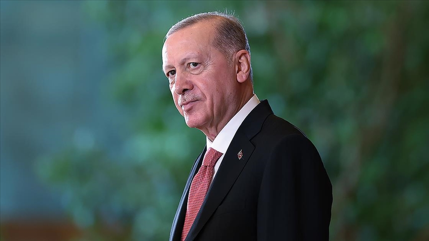 CUMHURBAŞKANI ERDOĞAN’dan ÖZGÜR ÖZEL’e 1 MİLYONLUK DAVA