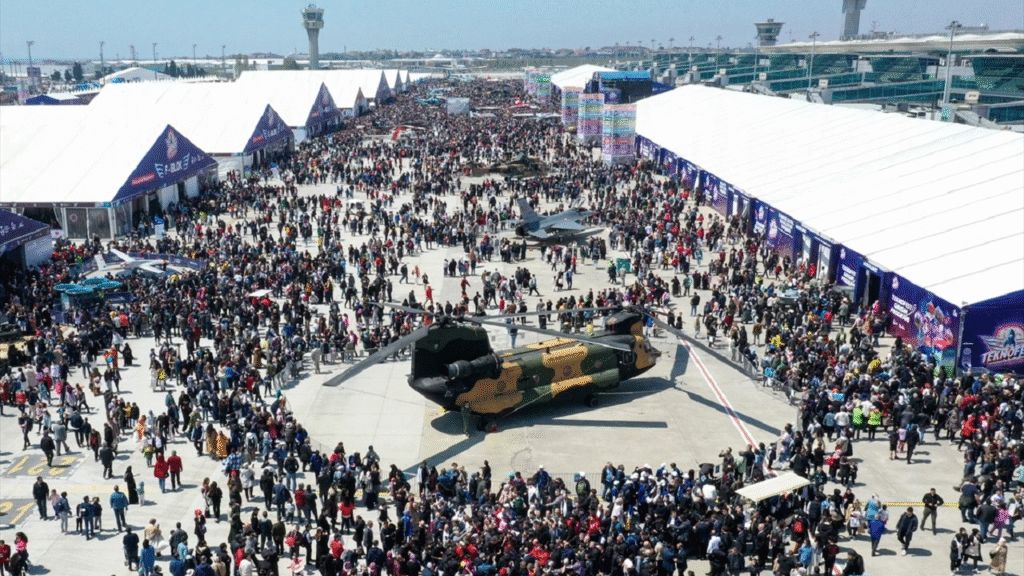 TEKNOFEST MAVİ VATAN, İSTANBUL TERSANESİ KOMUTANLIĞI’nda ZİYARETLER BAŞLADI