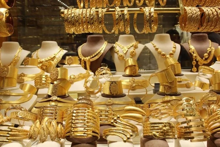 ALTIN PİYASASINDA SAHTECİLİK ALARMI VATANDAŞ BİLMEDEN ALIYOR