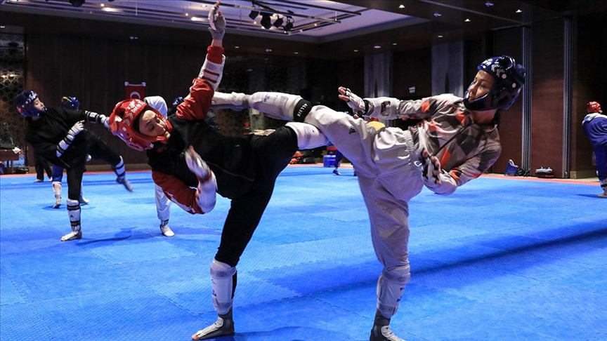 MİLLİ TEKVANDOCULAR ALMANYA ‘da RÜZGAR GİBİ ESTİ 12 MADALYA İLE ŞAMPİYON