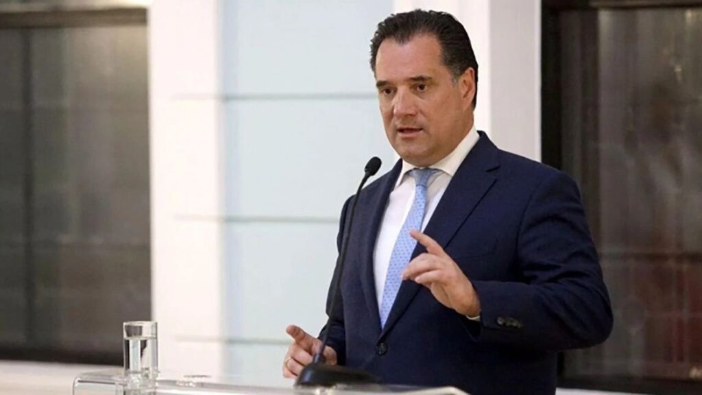 YUNAN BAKAN CANLI YAYINDA TÜRKİYE’yi HEDEF ALDI