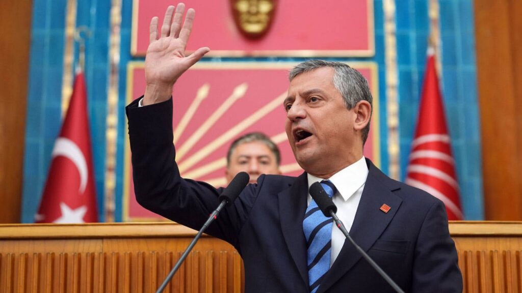 ÖZGÜR ÖZEL’den BAHÇELİ’ye SERT YANIT ”KONUŞMAYAN BİR TEK SENSİN”, MHP’li