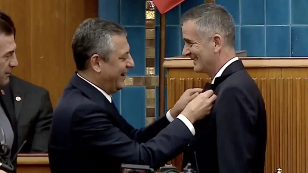 CHP’nin MECLİSTE SANDALYE SAYISI 138 OLDU