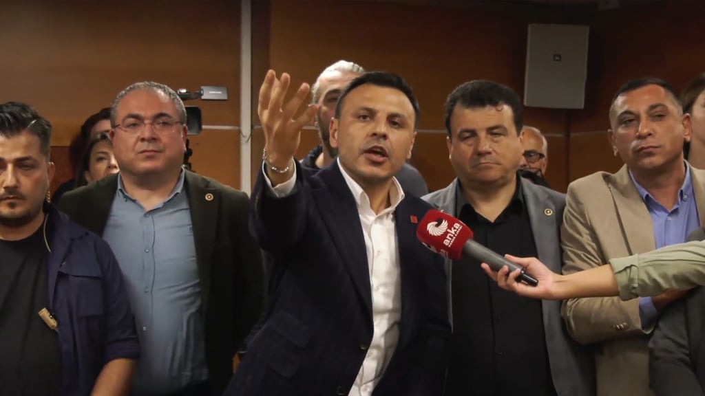 CHP’nin KAZANDIĞI BELEDİYE  AKP’ye GEÇTİ