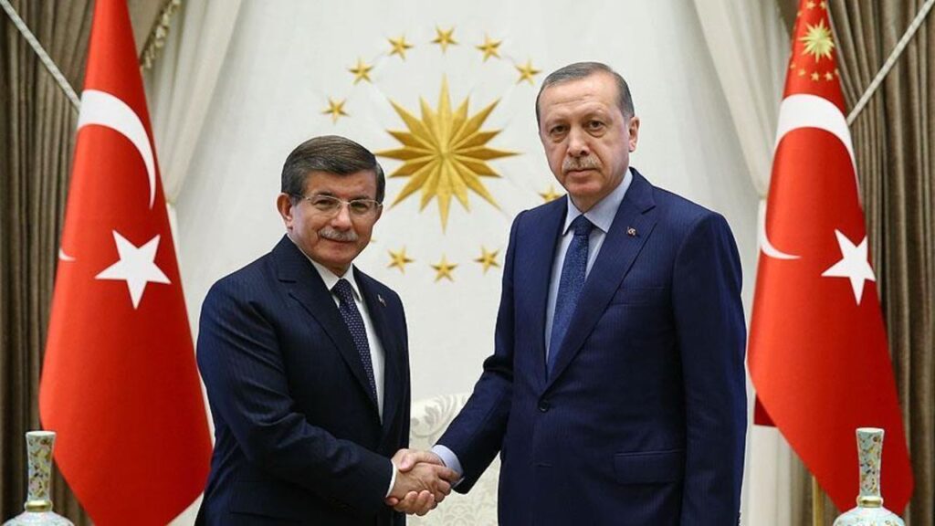 AHMET DAVUTOĞLU’ndan “CUMHURBAŞKANI YARDIMCILIĞI ” AÇIKLAMASI TEREDDÜT ETMEM