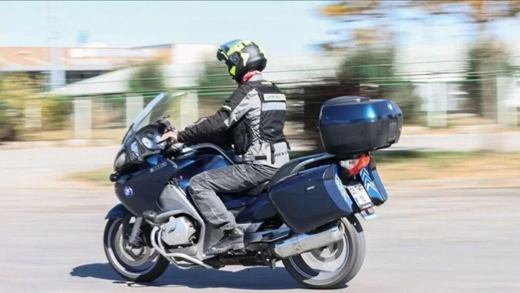 TRAFİKTE YENİ DÜZENLEME – BU GÜNDEN İTİBAREN ZORUNLU OLDU