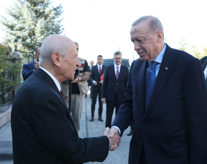 HAFTALAR SONRA YAN YANA: ERDOĞAN ve BAHÇELİ’den BİRLİK KARELERİ