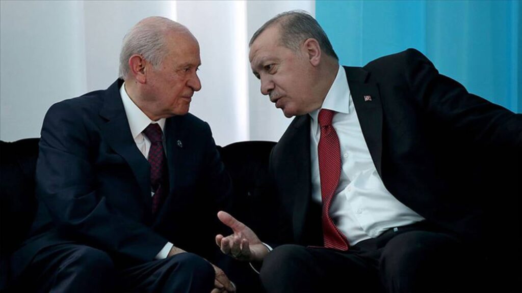BAHÇELİ KABUL ETMEDİ, ERDOĞAN TEBRİK ETTİ KKTC SEÇİMİ TÜRKİYE’yi İKİYE BÖLDÜ