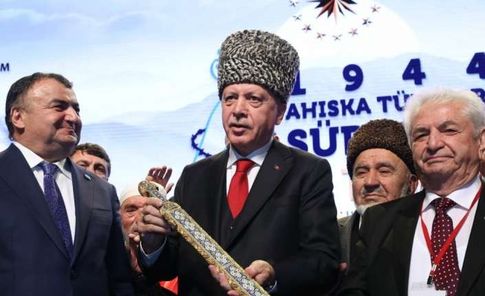 AHISKALI TÜRKLER  ERDOĞAN’la BULUŞTU: GENÇLERE ÖZEL ÖNEM VURGUSU