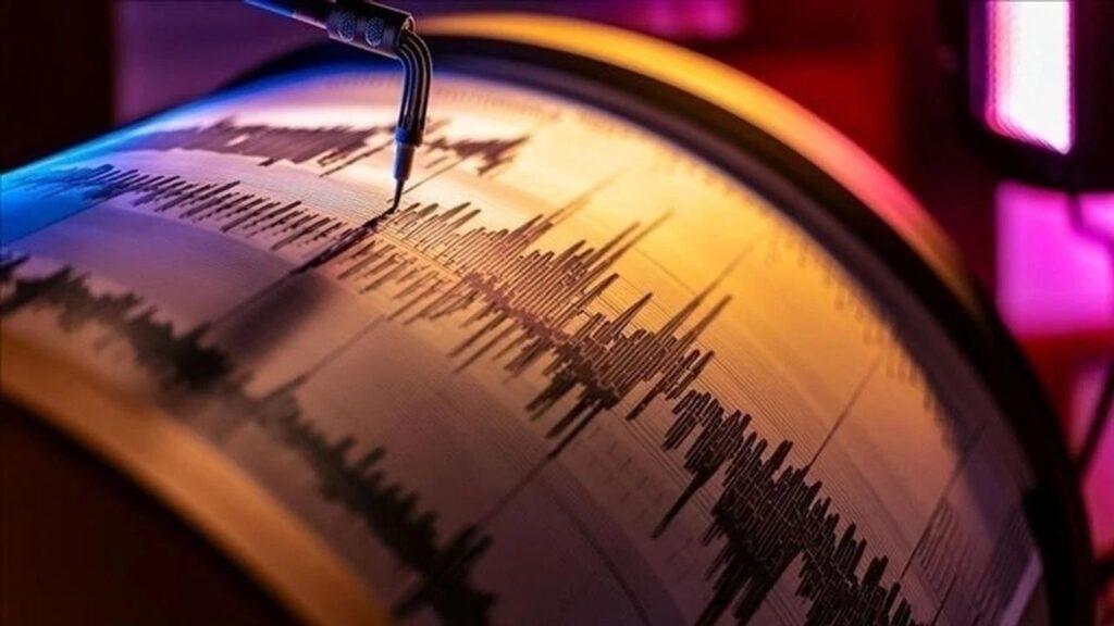 AKDENİZ’de YER SARSILDI: 4,5 BÜYÜKLÜĞÜNDE DEPREM