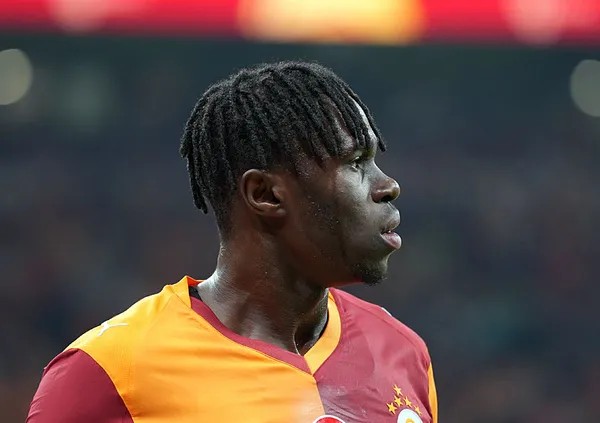 GALATASARAY’da TARİHİ AYRILIK KAPIDA: SİNGO’ya LİVERPOOL TALİP
