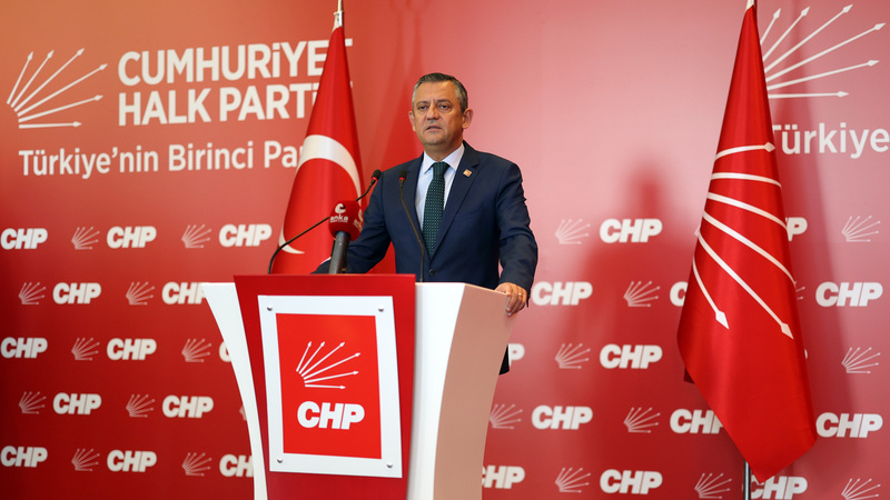 CHP YÖNETİMİ YENİLENDİ: ÖZGÜR ÖZEL’den KAPSAMLI MYK DEĞİŞİKLİĞİ