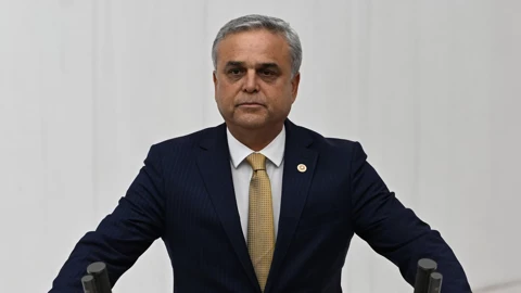 CHP’den ÇAKIR HAMLESİ: DİSİPLİN KURULUNA SEVK EDİLDİ, İSTİFA ETTİ