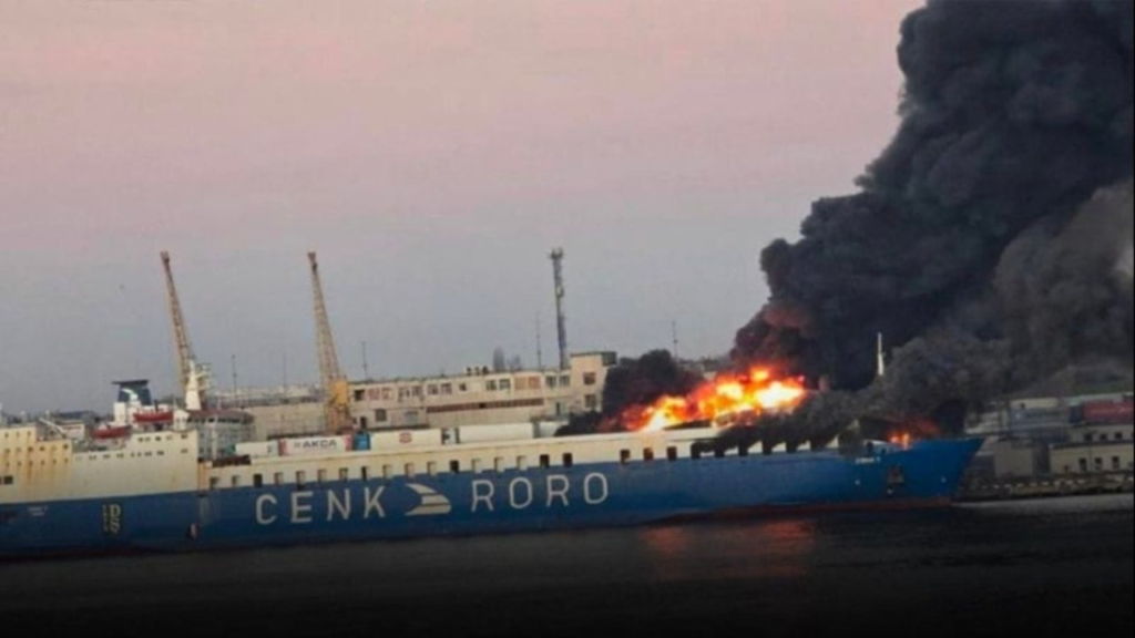 UKRAYNA SEFERİNDEKİ TÜRK GEMİSİ FÜZE SALDIRISINA UĞRADI