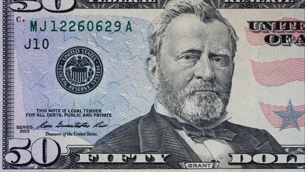 ”50 DOLARLIK” BANKNOTLARI OLANLAR DİKKAT: BANKALAR KABUL ETMİYOR, DÖVİZ BÜROLARI KESİNTİ YAPIYOR