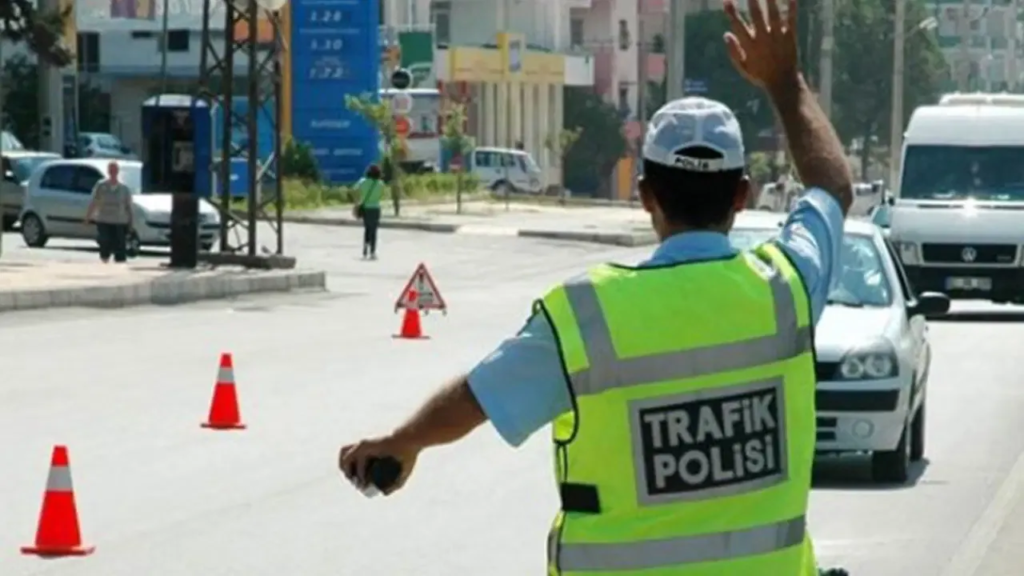 POLİSTEN KAÇMANIN BEDELİ AĞIR: 200 BİN TL CEZA KAPIDA