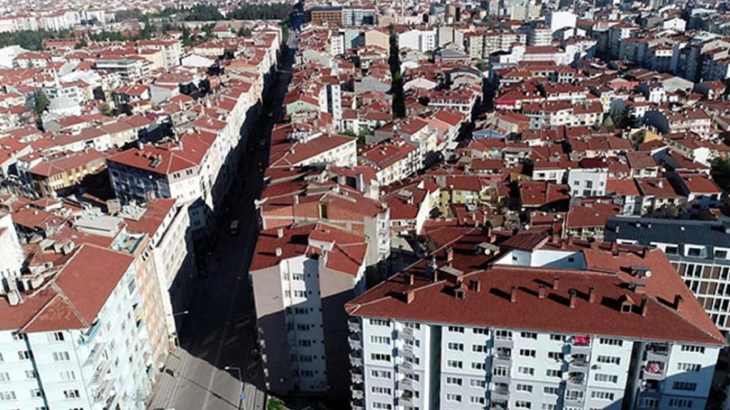 1 YIL SÜRENİZ VAR! TADİLAT ETMEYEN EV SAHİBİNE YIKIM