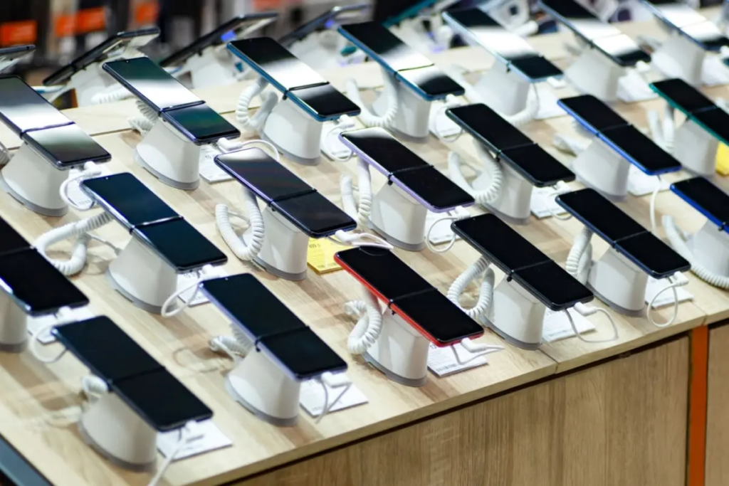 TELEFON ALACAKLAR DİKKAT!  BÜYÜK ZAM GELİYOR