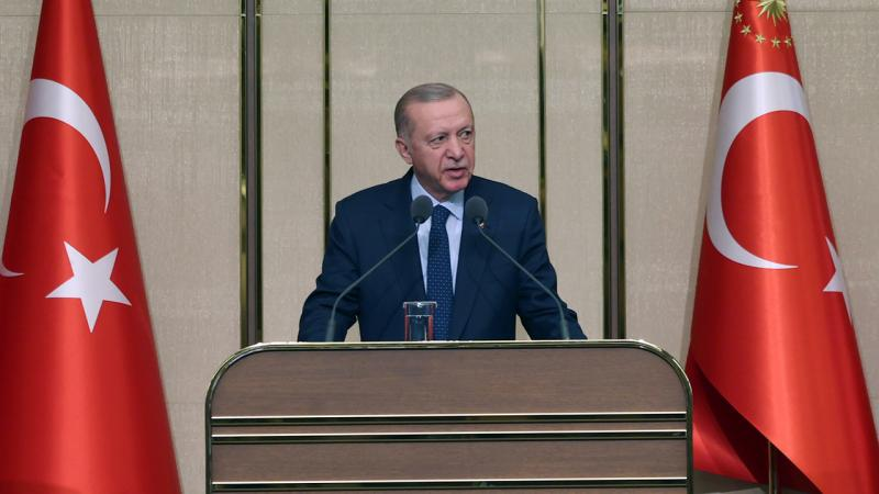 ERDOĞAN’dan SERT ÇIKIŞ: YARGIYI HEDEF ALAN SORUMSUZ ÜSLUP SONA ERMELİDİR
