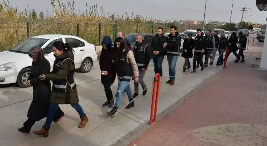 İSTANBUL CUMHURİYET BAŞSAVCILIĞI DÜĞMEYE BASTI: ÇOK SAYIDA GÖZALTI