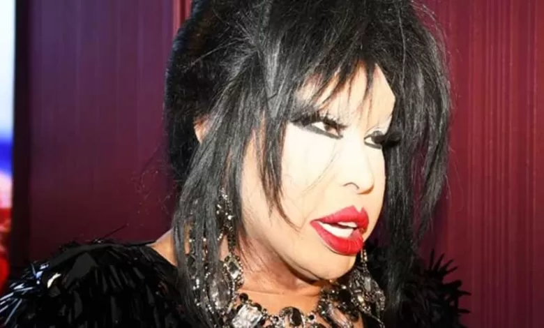 BÜLENT ERSOY’dan BASINA SERT TEPKİ: “BURNUMUN DİBİNE GİRİYORSUN”