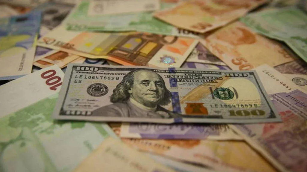 DÖVİZ PİYASASINDA SABAH TABLOSU: DOLAR 43,17 TL’den AÇILDI