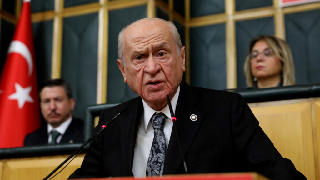 Bahçeli: DEM Parti Bayrağın İndirilmesinden Sorumludur