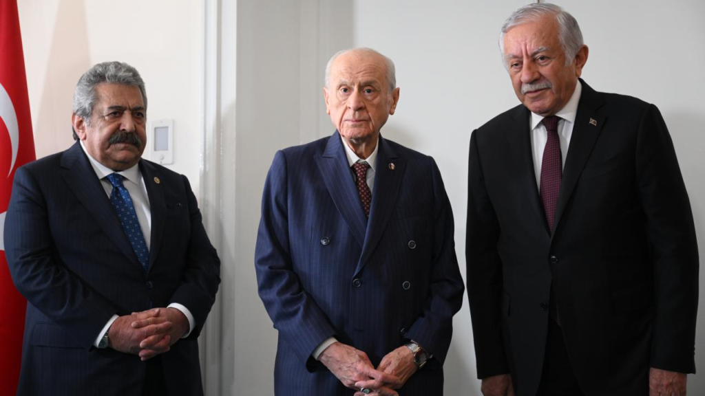 MHP’den DEM Parti’ye: Faydası Olmayacak