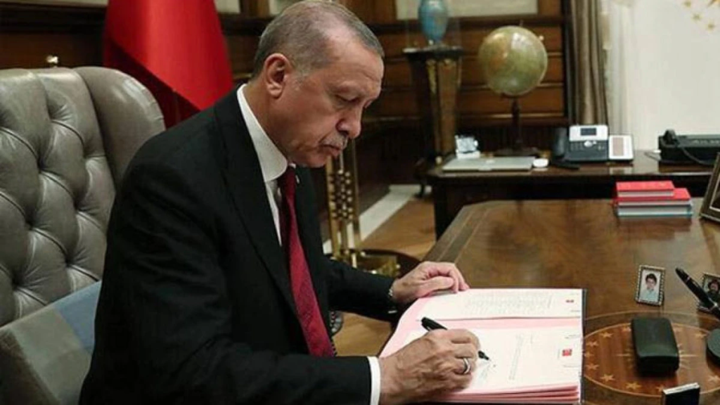 TÜRKİYE GENELİNDE VALİ DEĞİŞİMİ: 7 İLDE GÖREV DEĞİŞİKLİĞİ