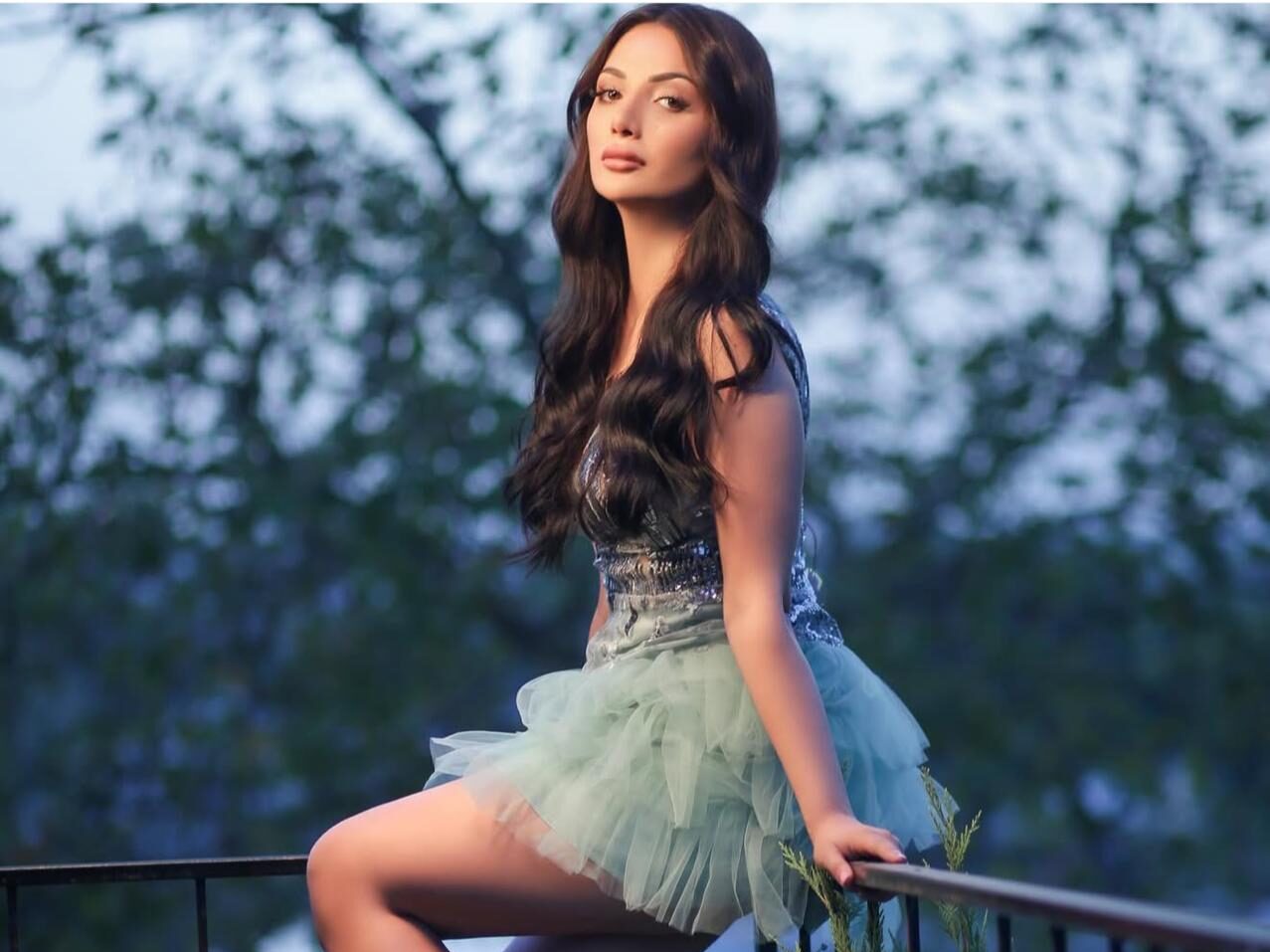 Sosyal Medyanın Yükselen İsmi Dilan Koç’tan Moda Hamlesi