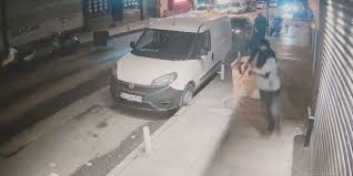 Plazaya Kalaşnikoflu Saldırı : 5 Tetikçi Yakalandı