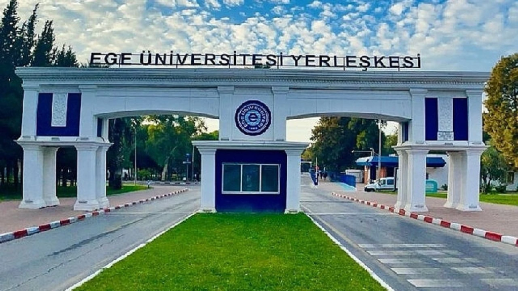 Ege Üniversitesi Yurdunda Zehirlenme ve Su Krizi