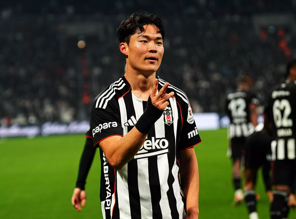 Hyeon-gyu Oh’a İstanbul’da İmza Çıkarması