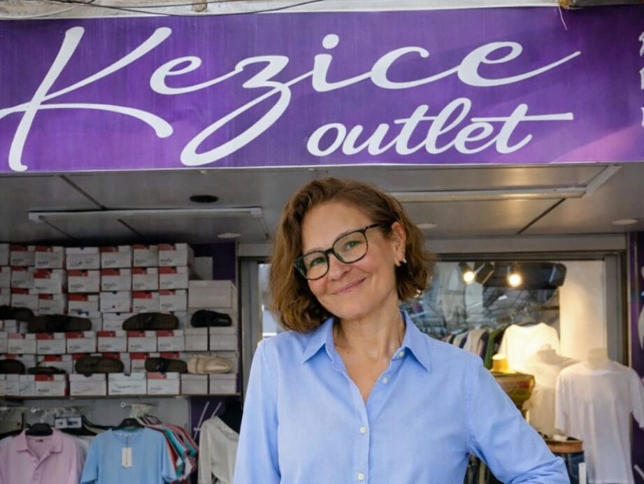 Hobiden doğan başarı hikayesi: Evde başladı, “Kezice Outlet” markasına dönüştü