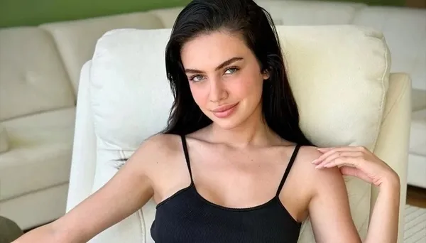 Ece Ronay’a Şok Soruşturma! TSK Paylaşımları Yargıya Taşındı