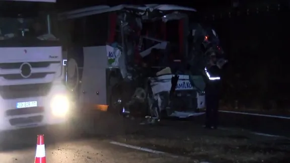 Ankara’da Yolcu Otobüsü TIR’a Çarptı: 1 Ölü, 15 Yaralı