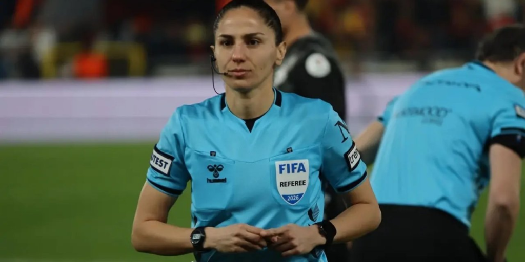 VAR Uyardı, Kadın Hakem Vazgeçmedi, Golü Verdi