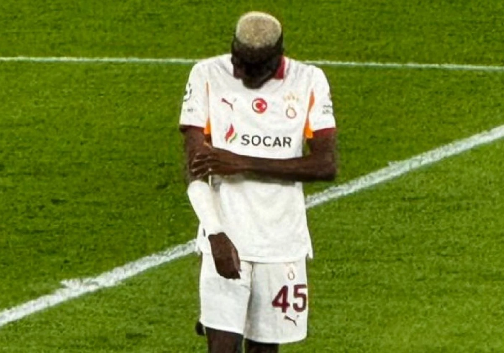 Osimhen’in Kolu Kırıldı, Sezonu Kapattı