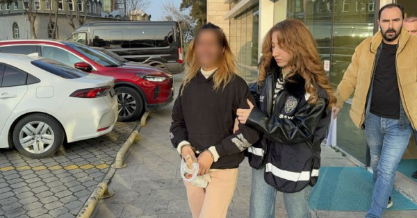 Hapse Girmemek İçin  8  Çocuk Doğurdu