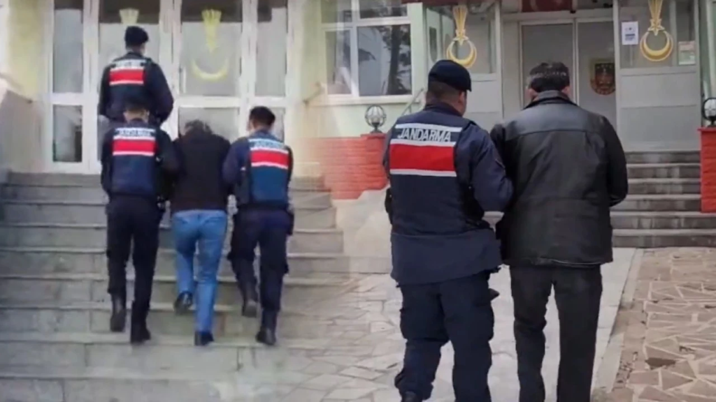 FETÖ’ye Operasyon: 77 Şüpheli Yakalandı