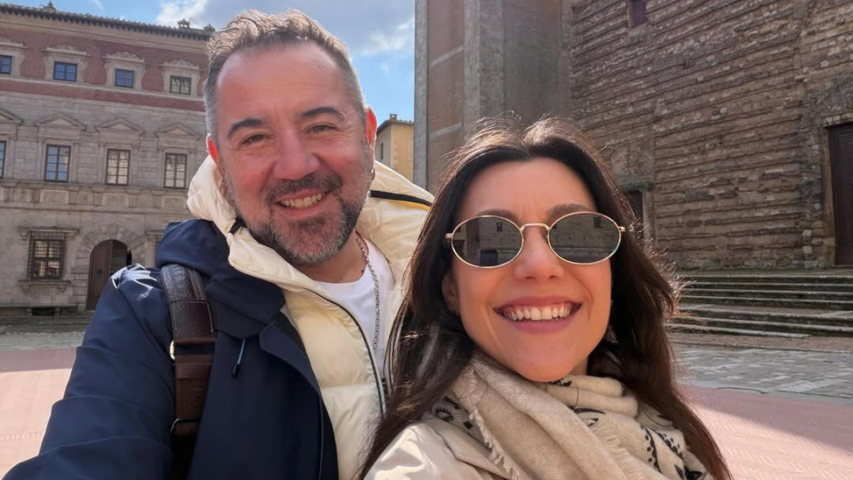 Ata Demirer Sevgilisiyle Aşk Tatilinde