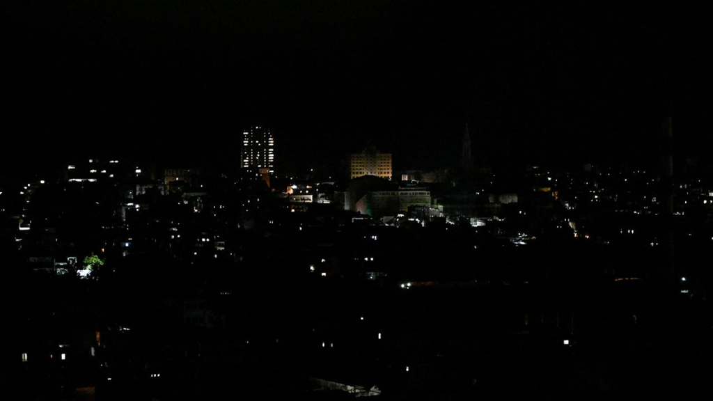 ABD-Küba Gerilimi Büyüyor! Elektrik Sistemi Çöktü