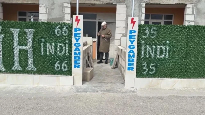 Kendisini Mesih İlan Etti, Ortalığı Karıştırdı