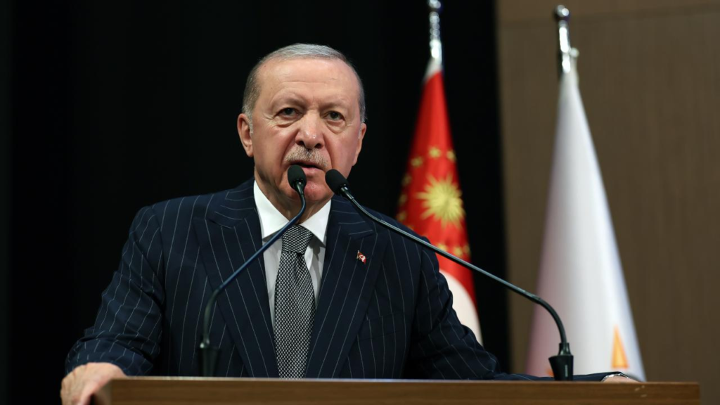 Erdoğan: Başörtüsü Bu Toprakların Normalidir